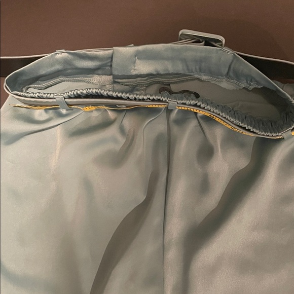 Satin Two-Piece Shorts Set - Picture 7 of 8